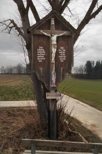 uFr03-04 Fldkrz vorm Oberfeld 2017 (Large)